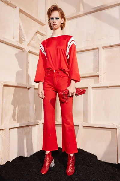 Look 15